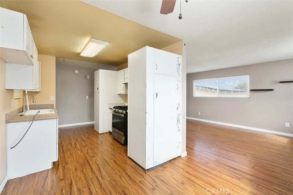 https://cdn.realtyfeed.com/cdn/127/305031825/45cc7c7ba90c7485bc6baa72d5da1d82.webp
