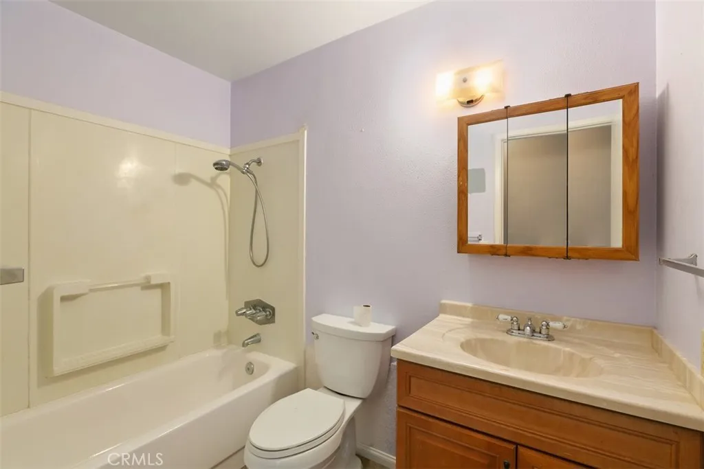 https://cdn.realtyfeed.com/cdn/127/305031825/67e4cb620db6072b63cdfd43a4b4d877.webp