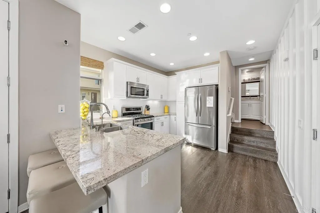 https://cdn.realtyfeed.com/cdn/127/305035453/773d3115edd6dad7bfe6be20c2d8ac45.webp