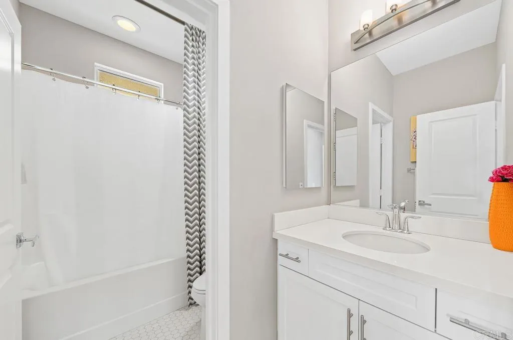 https://cdn.realtyfeed.com/cdn/127/305035453/7e840a5d03d0b6721ff889e57544d51d.webp