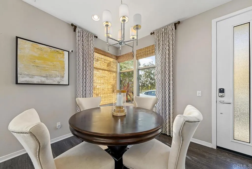 https://cdn.realtyfeed.com/cdn/127/305035453/7fc2ebaf515c294c10fa907b47d0fa8a.webp