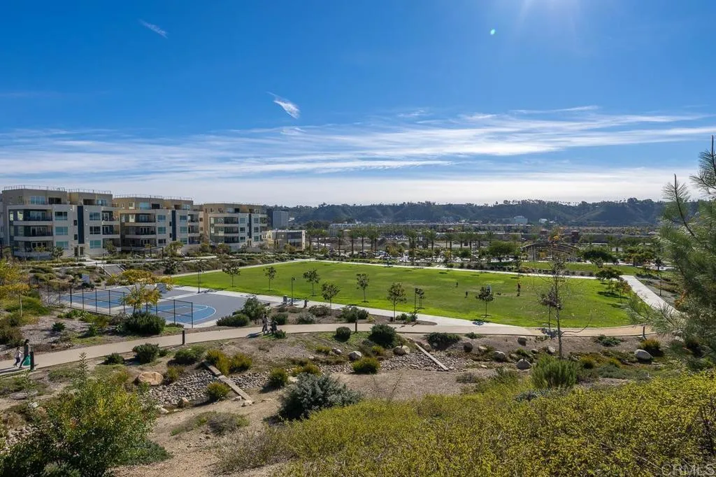 https://cdn.realtyfeed.com/cdn/127/305035453/98fbd306c6ae5cce91663ce676f8abf9.webp