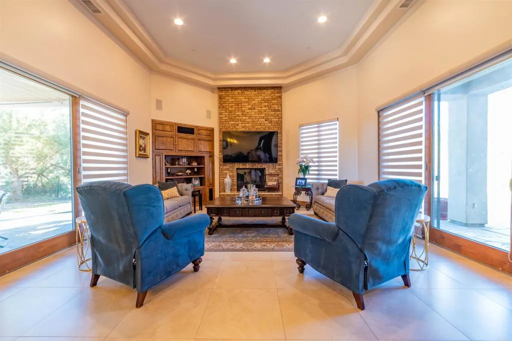https://cdn.realtyfeed.com/cdn/127/305037268/0515c50872256e6a26a352dd225218a4.webp