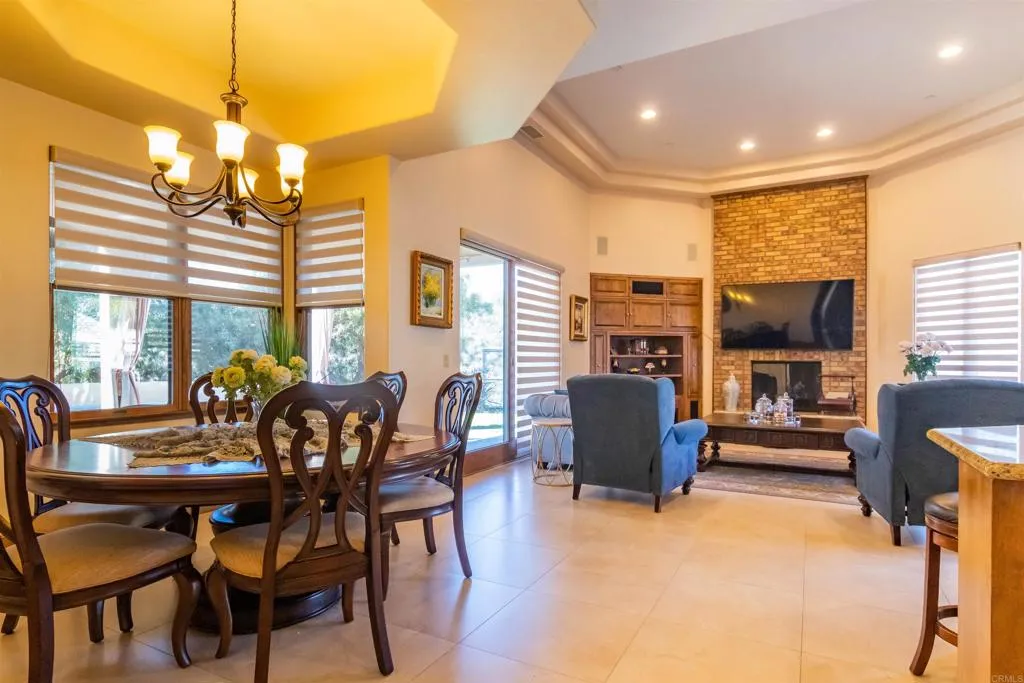 https://cdn.realtyfeed.com/cdn/127/305037268/27c548c8420ea11544fc8c79ccdfa0f8.webp