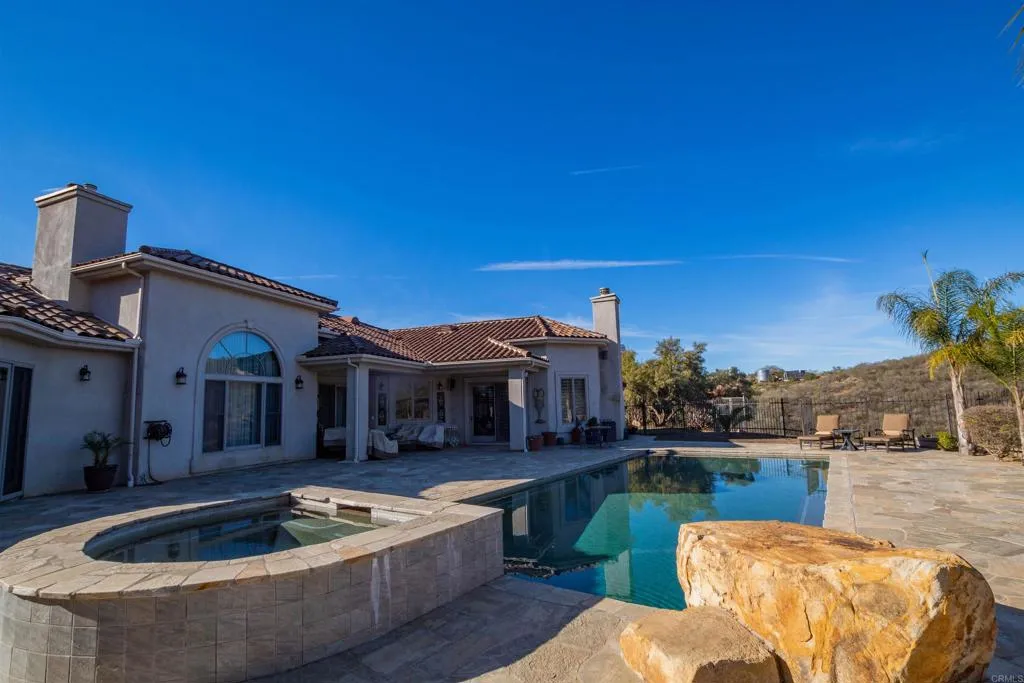 https://cdn.realtyfeed.com/cdn/127/305037268/778958a4e21983f894846a53d7ecf67b.webp
