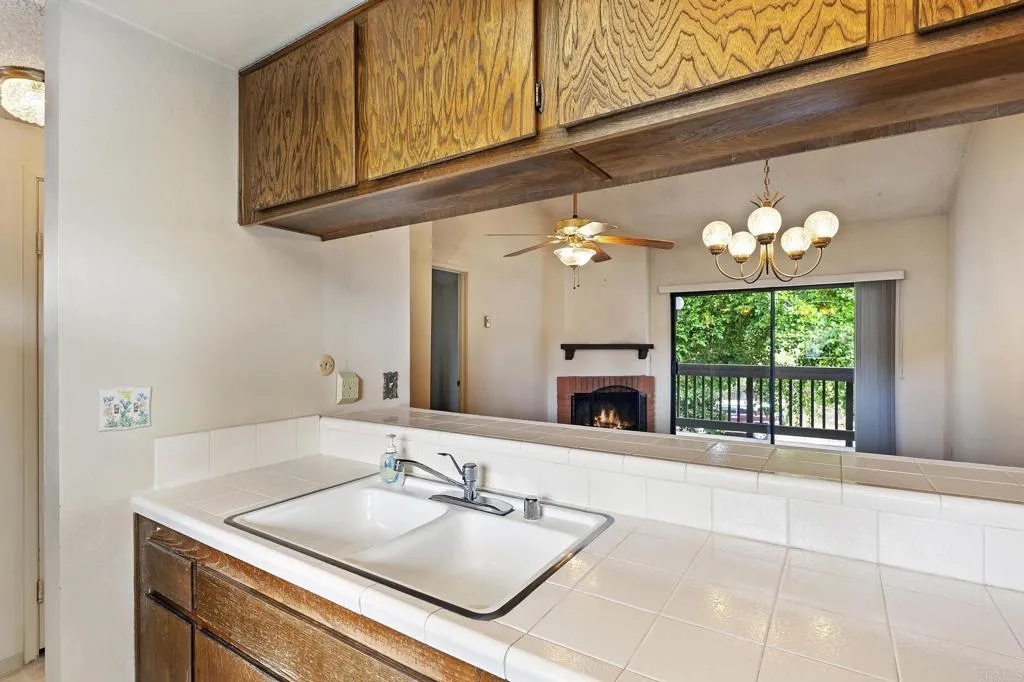 https://cdn.realtyfeed.com/cdn/127/305039339/0dc3ceea2af8316ec3cab50e47907152.webp