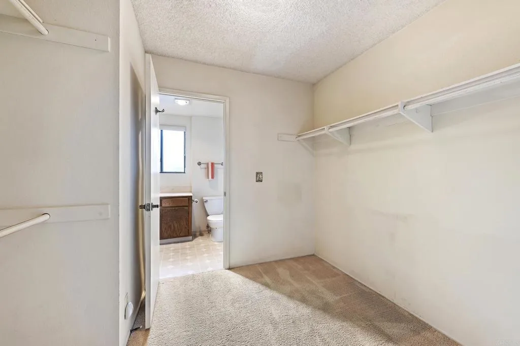 https://cdn.realtyfeed.com/cdn/127/305039339/f495adc9f0c582afc46951bc18e9926d.webp