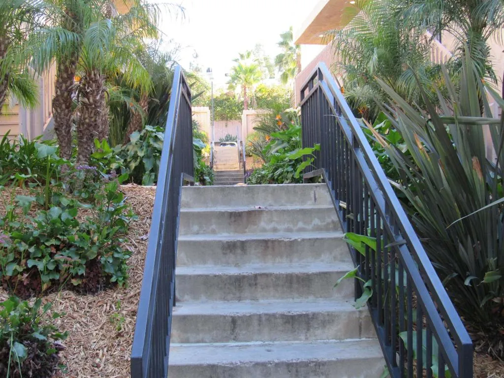 https://cdn.realtyfeed.com/cdn/127/305040783/d05018163aeed765224e9f03797e2593.webp