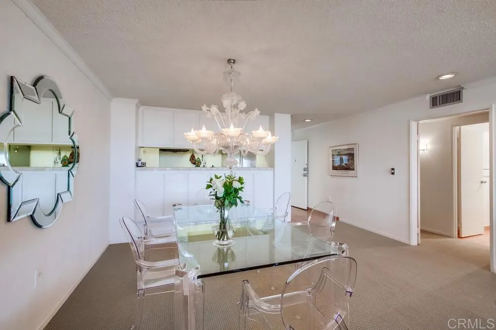 https://cdn.realtyfeed.com/cdn/127/305042835/0cadf87cfc5c851bc3190acdcf110e50.webp