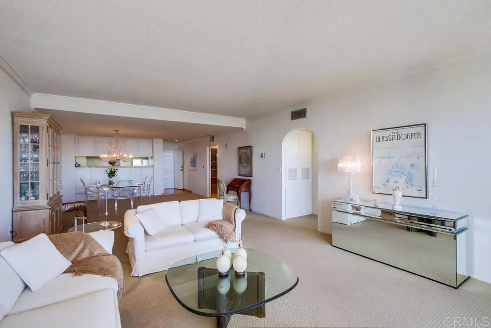 https://cdn.realtyfeed.com/cdn/127/305042835/14e44611f274dfe2ccadfd2cf1c08c45.webp