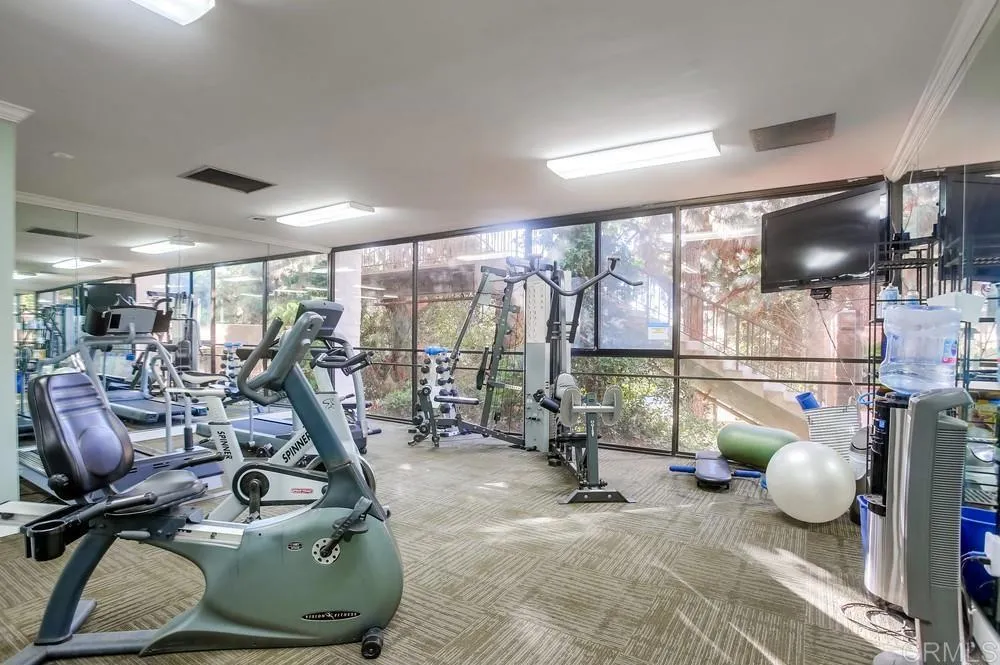 https://cdn.realtyfeed.com/cdn/127/305042835/36440bac8220ac53d023012e9ffc3969.webp
