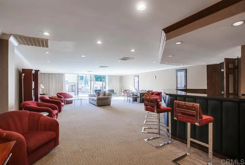 https://cdn.realtyfeed.com/cdn/127/305042835/9500eab4dba344e8681c1bd6b3c716b5.webp