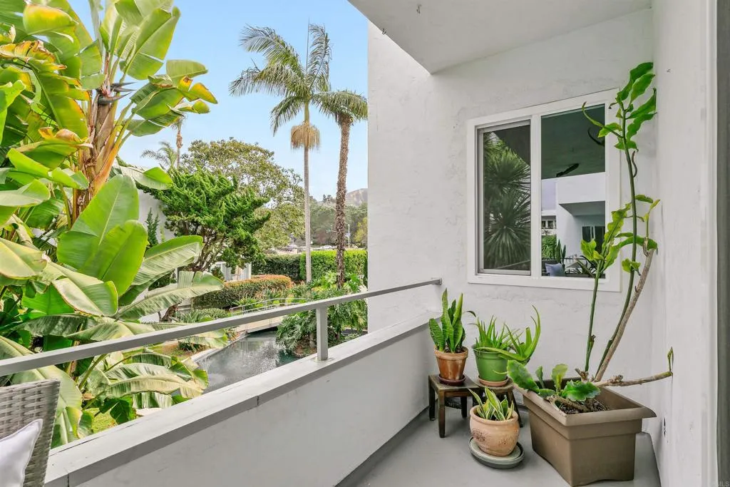 https://cdn.realtyfeed.com/cdn/127/305048163/027fb4d9a350fec1865c6e54edf80dba.webp