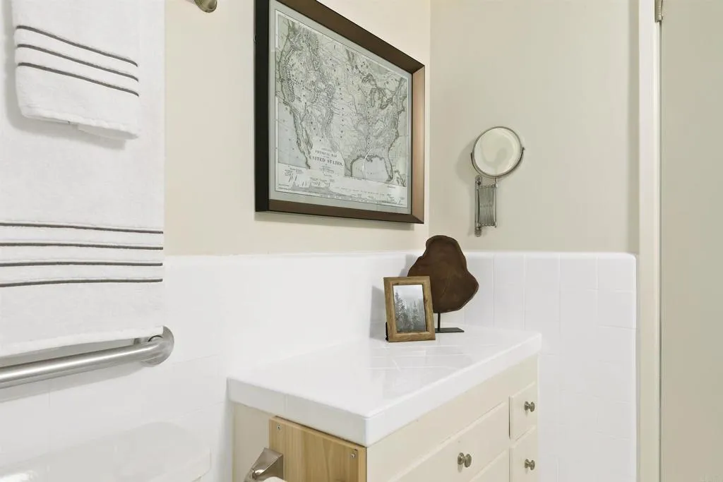 https://cdn.realtyfeed.com/cdn/127/305048163/4261ff819e3a4a72b3446441f6933ef6.webp