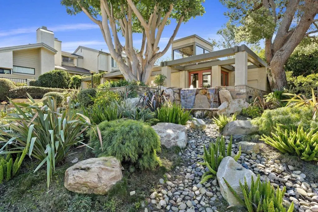 https://cdn.realtyfeed.com/cdn/127/305049873/1a71e8bace654db1b70a8e6e2175045d.webp