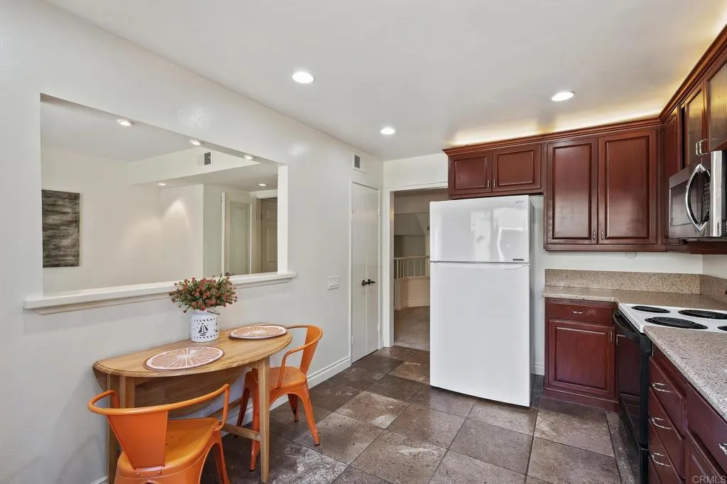 https://cdn.realtyfeed.com/cdn/127/305049873/4b94db057dcf8b0afbbf524edb114dce.webp