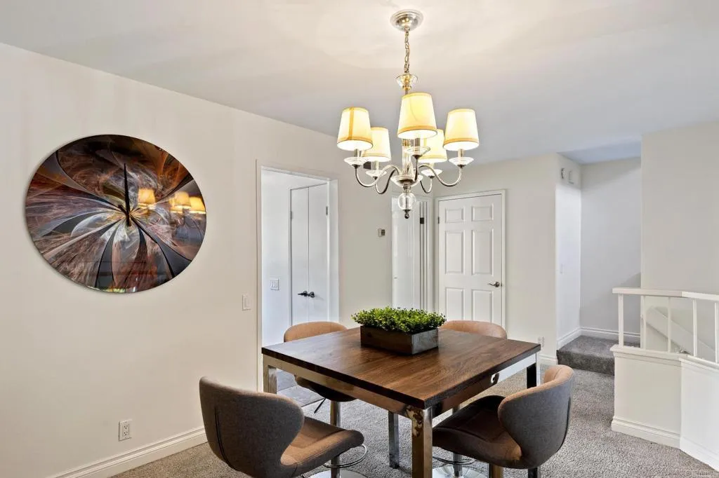 https://cdn.realtyfeed.com/cdn/127/305049873/935c583d5ff0d0de7a730d33973ce0dc.webp
