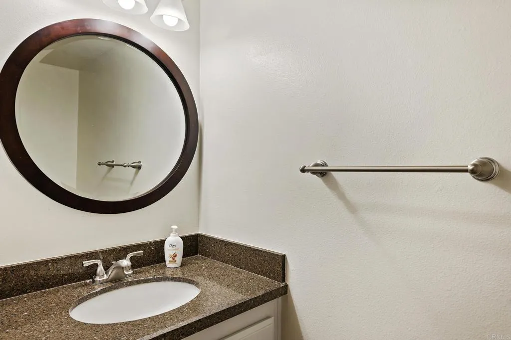 https://cdn.realtyfeed.com/cdn/127/305049873/93a95d275a7f7345f8d9f87fd809369a.webp