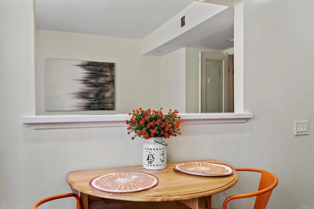 https://cdn.realtyfeed.com/cdn/127/305049873/bccf5a989b89bd5f3ed29eadbc224612.webp