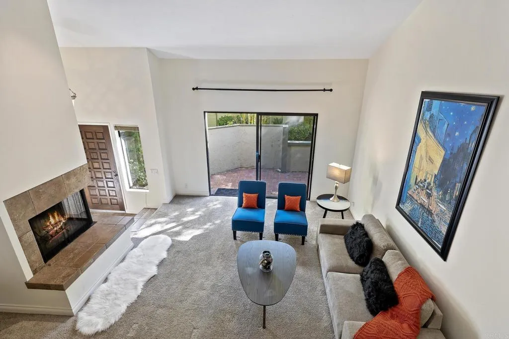 https://cdn.realtyfeed.com/cdn/127/305049873/beae2abba696eb70418b8c2241fb33c1.webp