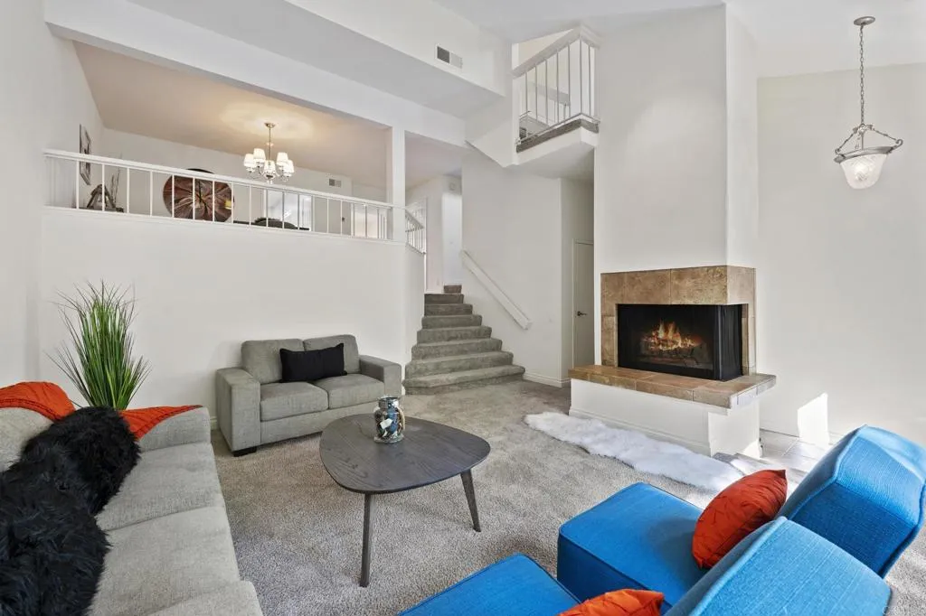https://cdn.realtyfeed.com/cdn/127/305049873/fdab7c7e8a17047cd8de7d2a955b3649.webp