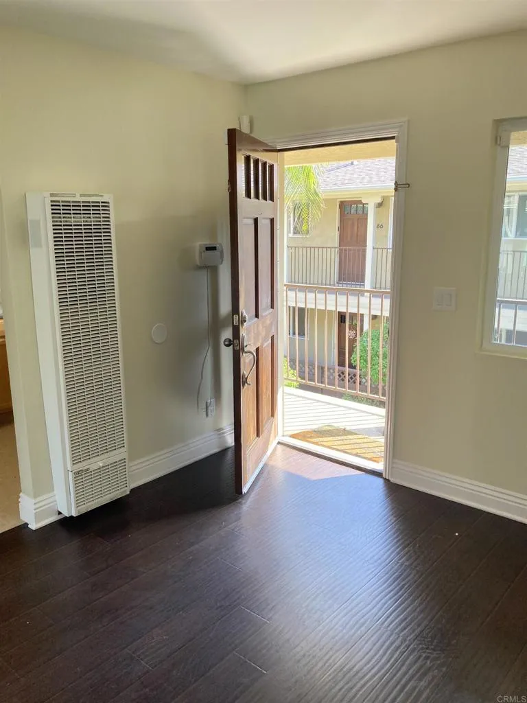 Photo #4: PTP2201007 Listing 