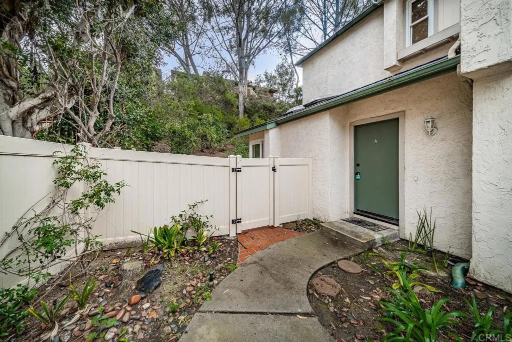 https://cdn.realtyfeed.com/cdn/127/305059876/7f9522c9f4df7d2b61ceba286511d8c1.webp
