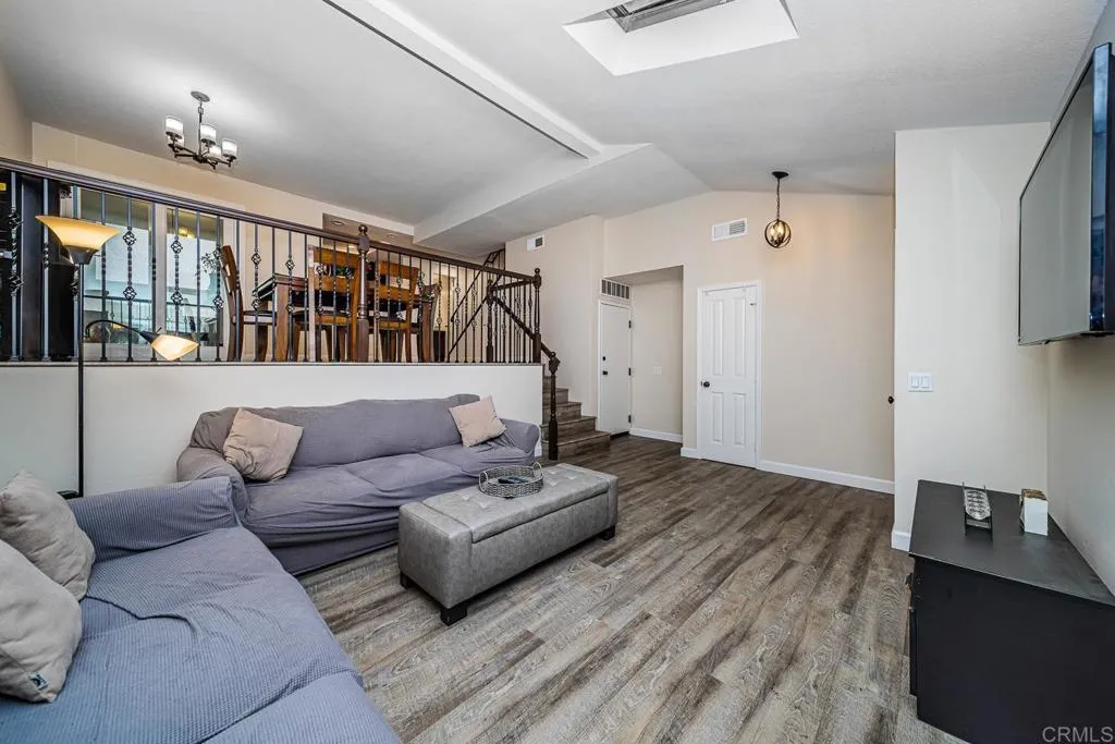 https://cdn.realtyfeed.com/cdn/127/305059876/9c65f25083ff0d782eafec66bbdf371a.webp