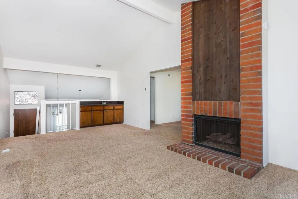 https://cdn.realtyfeed.com/cdn/127/305061515/8c473acc8a453e1ec2574aaa3147372b.webp