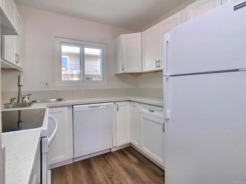 https://cdn.realtyfeed.com/cdn/127/305061883/c70182cc34cbba33bcb7b643a7f68e93.webp