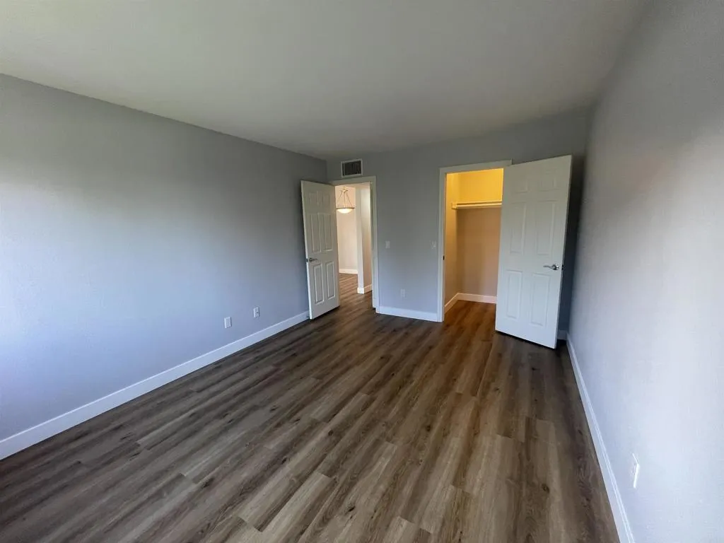 https://cdn.realtyfeed.com/cdn/127/305062435/3df6fc7e9077bce31bdd89eb789d116d.webp