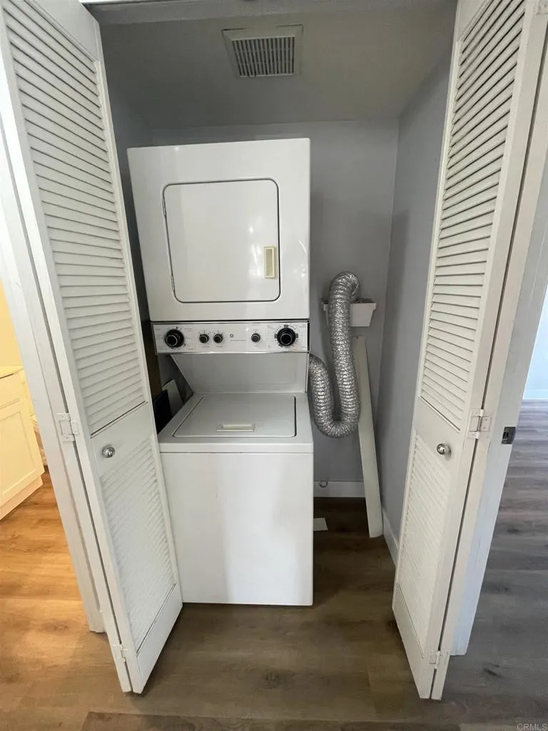 https://cdn.realtyfeed.com/cdn/127/305062435/86216b4d936cbbd9c33af8d13385f9e6.webp