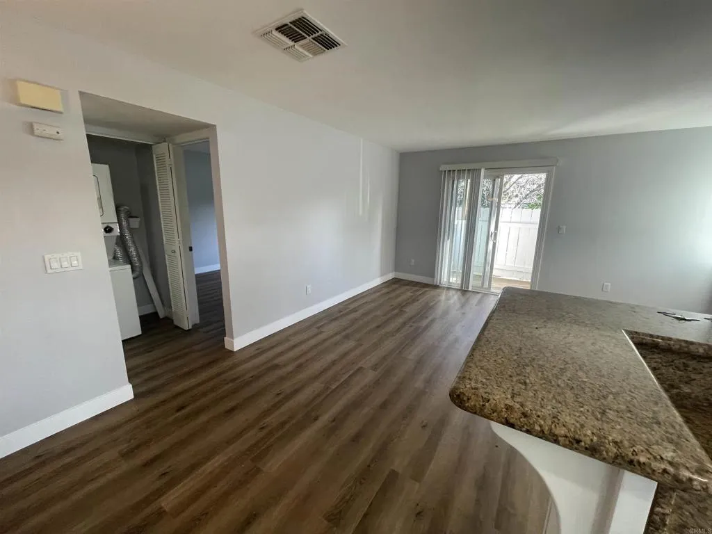 https://cdn.realtyfeed.com/cdn/127/305062435/f9b5ede62d3780611e312ce60eb4a8b4.webp