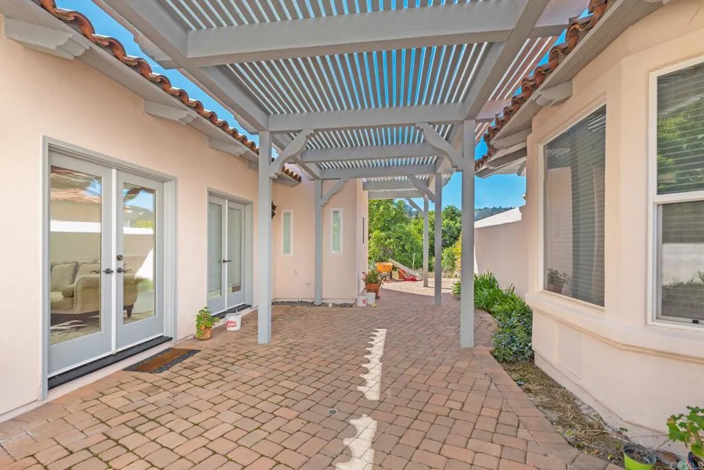 https://cdn.realtyfeed.com/cdn/127/305062743/17d5dea84d419dd4b0cde6dcd716e939.webp