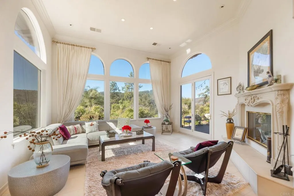 https://cdn.realtyfeed.com/cdn/127/305062743/45d8e6c87d4111a82c1cd085f72d9680.webp