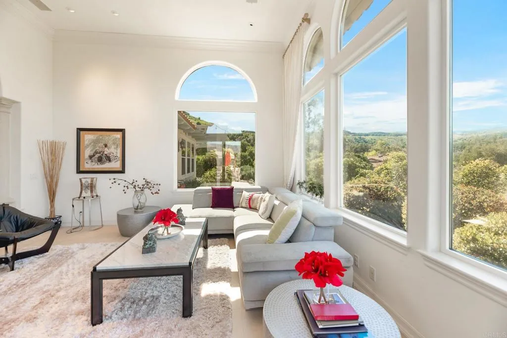 https://cdn.realtyfeed.com/cdn/127/305062743/4c98c74bf948a62033b081aa537ac0b4.webp