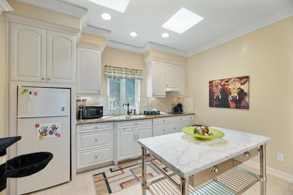 https://cdn.realtyfeed.com/cdn/127/305062743/6937f2697db113aec6c59d4f560d1d98.webp