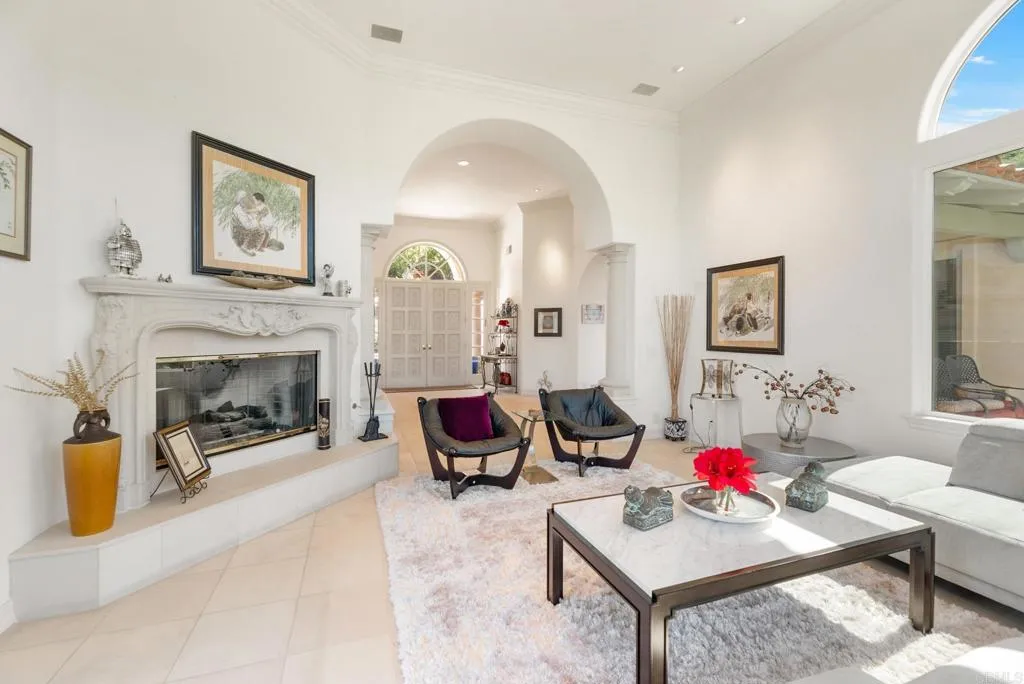 https://cdn.realtyfeed.com/cdn/127/305062743/858be4d8c04740b951897d8af9d3a3cf.webp