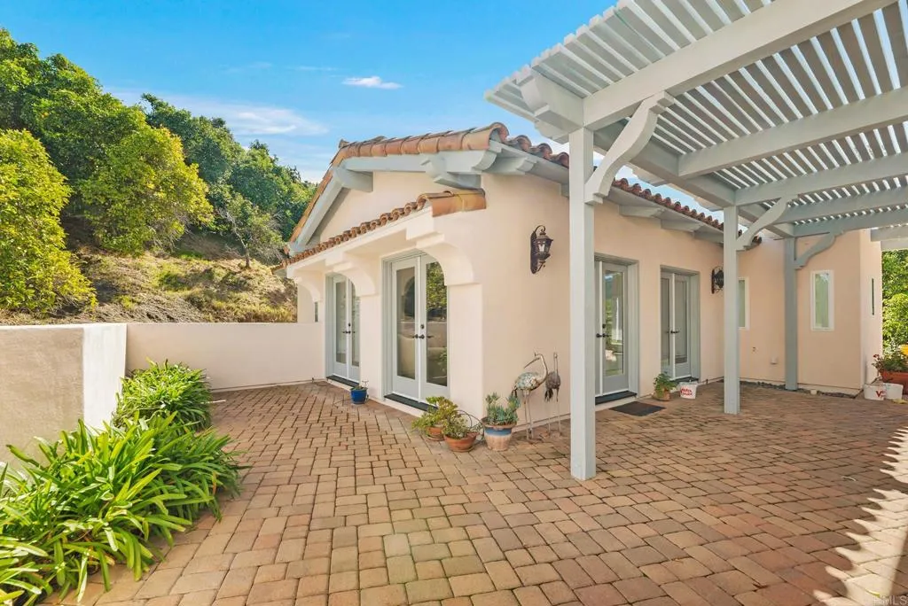 https://cdn.realtyfeed.com/cdn/127/305062743/b0a489a92089e3770deec99a7dd3deab.webp