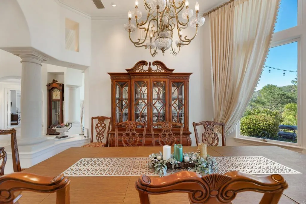 https://cdn.realtyfeed.com/cdn/127/305062743/eb0523d6749f4bb2813fdec93c0c6204.webp