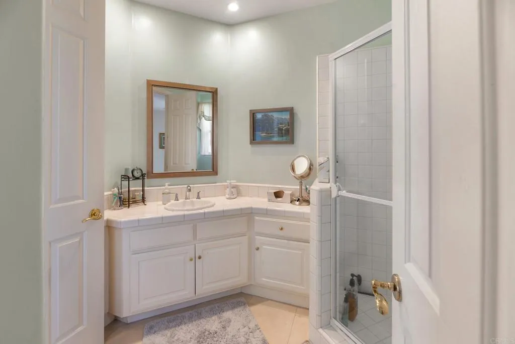 https://cdn.realtyfeed.com/cdn/127/305062743/fb0bd672afe0037e9847317093b02da8.webp