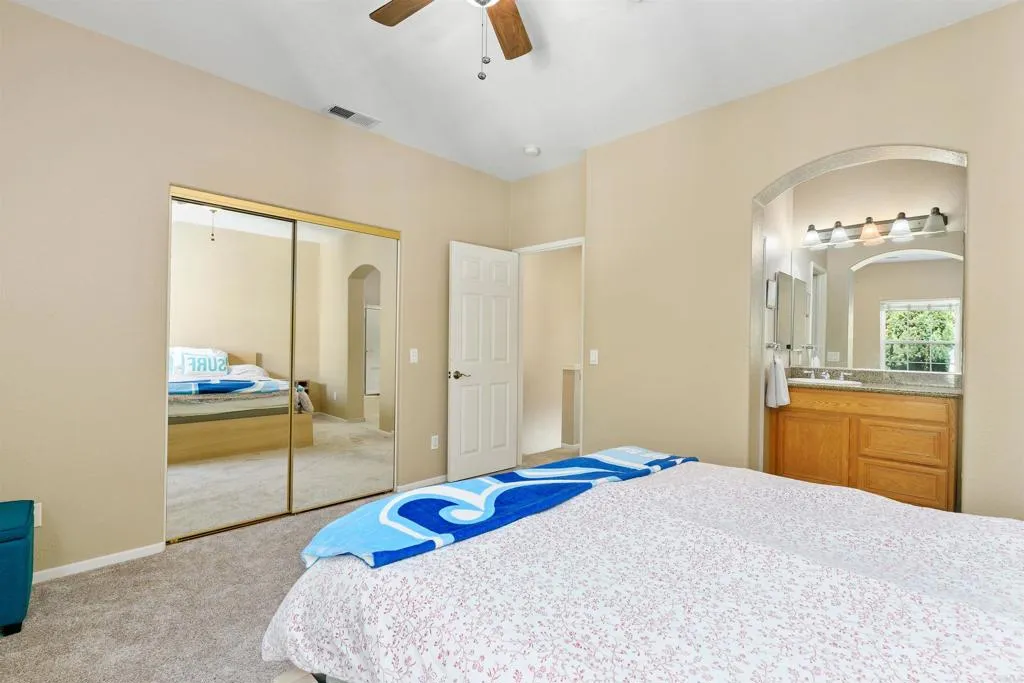 https://cdn.realtyfeed.com/cdn/127/305063427/e1f319752527438acf8a1af6dfb3490f.webp