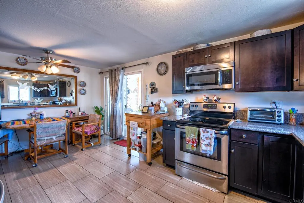 https://cdn.realtyfeed.com/cdn/127/305327523/1b5ccd6238ca6ce431592138a17c6879.webp