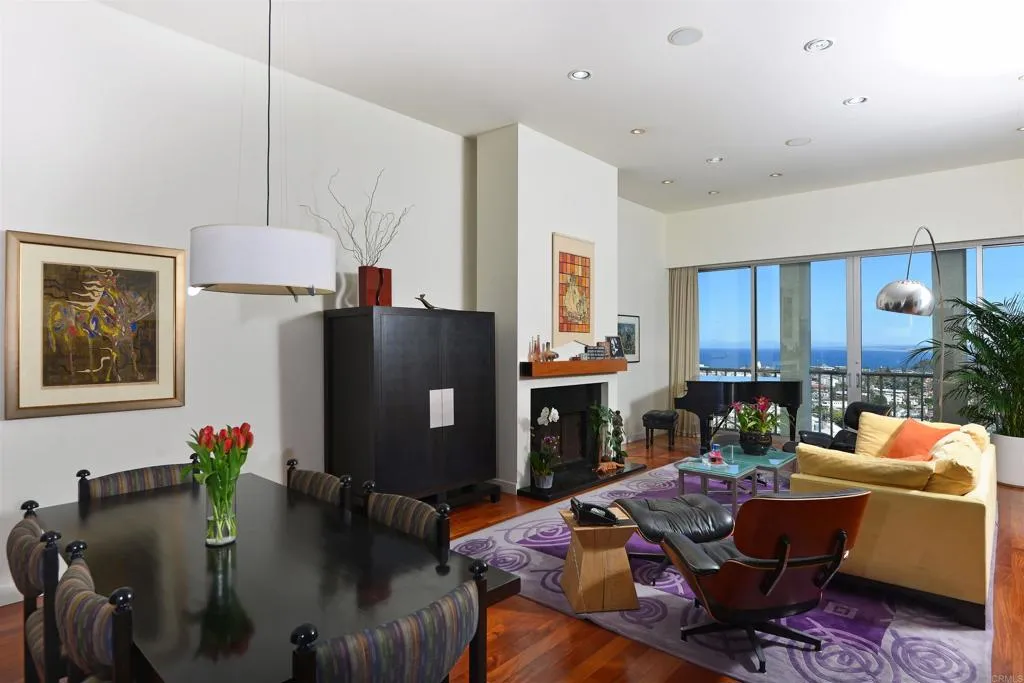https://cdn.realtyfeed.com/cdn/127/305327688/9f107c8e56ebd61235bd56421fc41a25.webp
