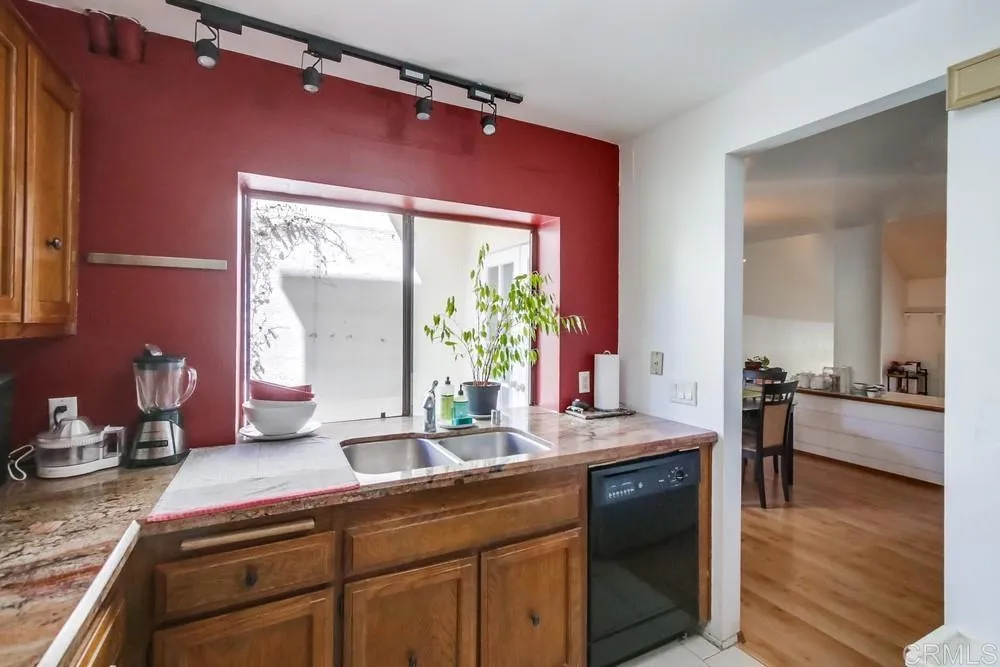 https://cdn.realtyfeed.com/cdn/127/305329356/6291fe9a7abc211ca2c9496eaaf7527f.webp