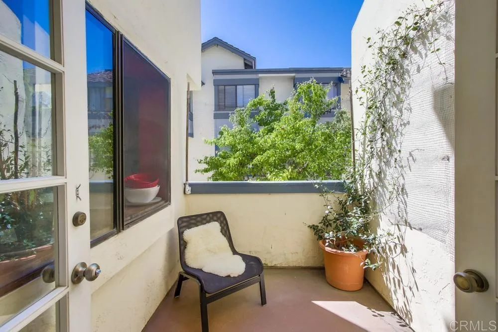 https://cdn.realtyfeed.com/cdn/127/305329356/7bd54b034ed9f08782e4c8cf38eccd73.webp