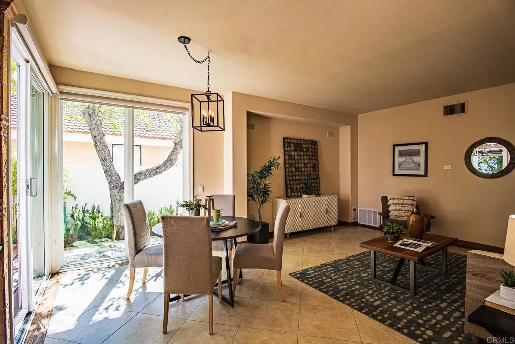 https://cdn.realtyfeed.com/cdn/127/305333579/076a3f876a507662bbe89fdfca3f0f47.webp