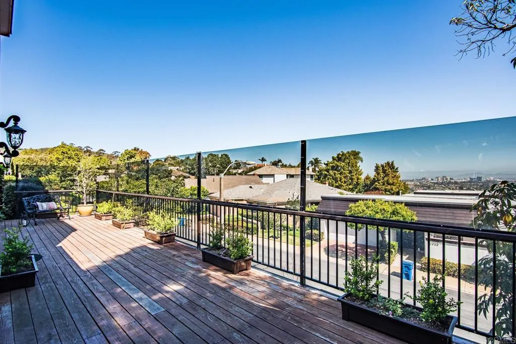 https://cdn.realtyfeed.com/cdn/127/305333579/58cd88ebddd7811cc8685336386e6c4a.webp