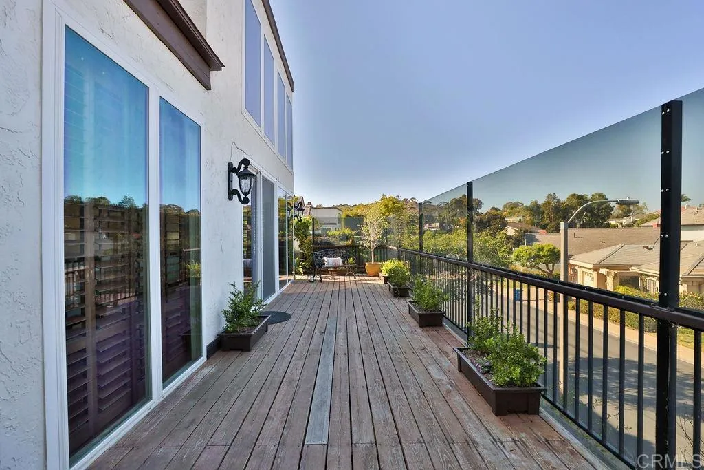 https://cdn.realtyfeed.com/cdn/127/305333579/6755a5ebf70c2758ace11b8d3a2fa136.webp