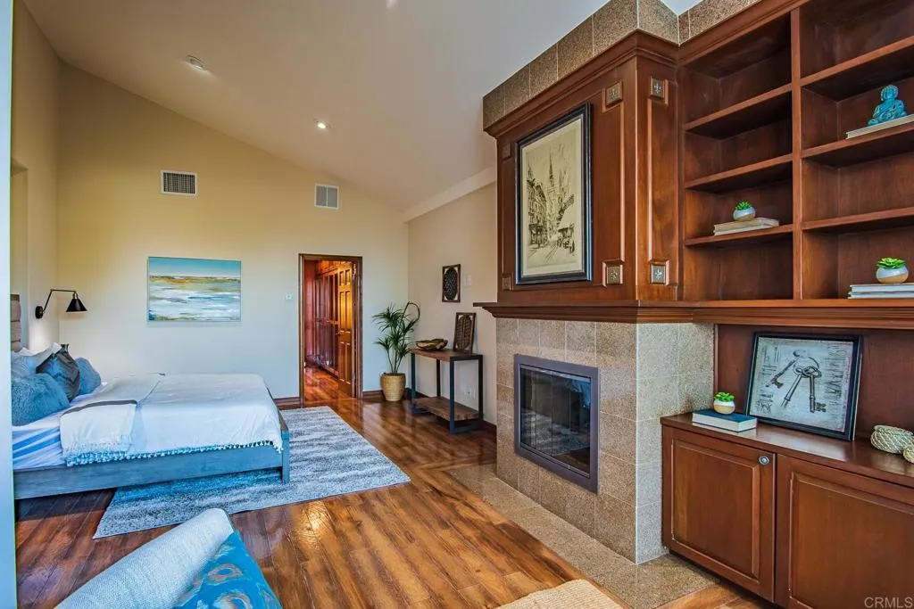 https://cdn.realtyfeed.com/cdn/127/305333579/8f354c5cfaeec79034d513f80fc26132.webp